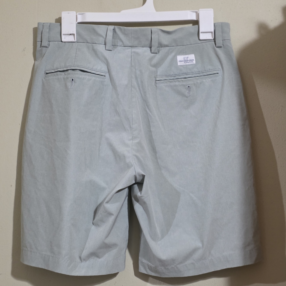 Vineyard Vines Men’s Pale Sage Flat Front Shorts
